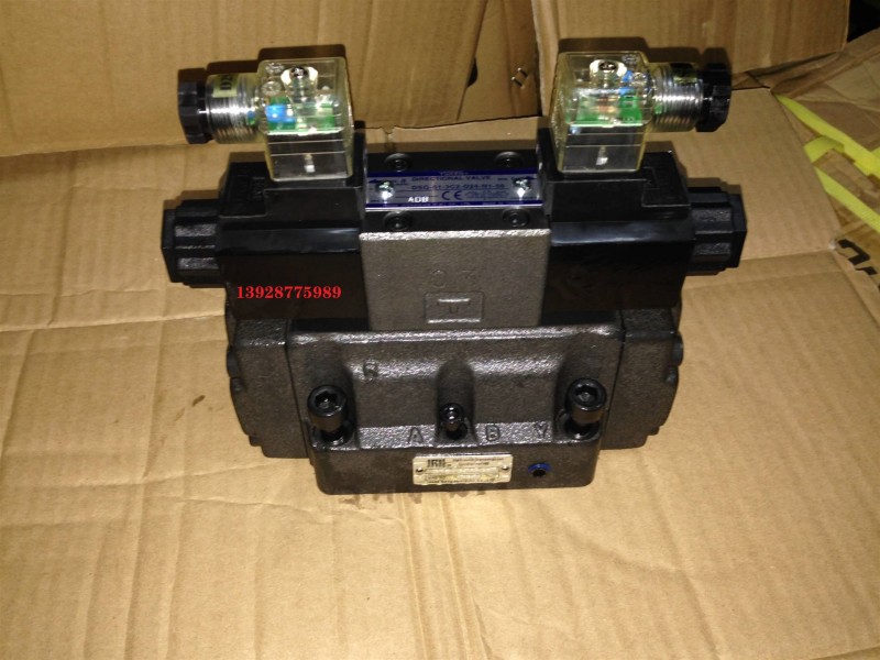 YUKEN油研雙聯(lián)葉片泵PV2R13-31-116-F-RAA-43 PV2R12/13/14/23/24 日本YUKEN油研葉片泵PV2R4-184-F-RAR-31供應(yīng)全系列油泵 日本YUKEN油研葉片泵PV2R4-184-F-RAR-31供應(yīng)全系列油泵