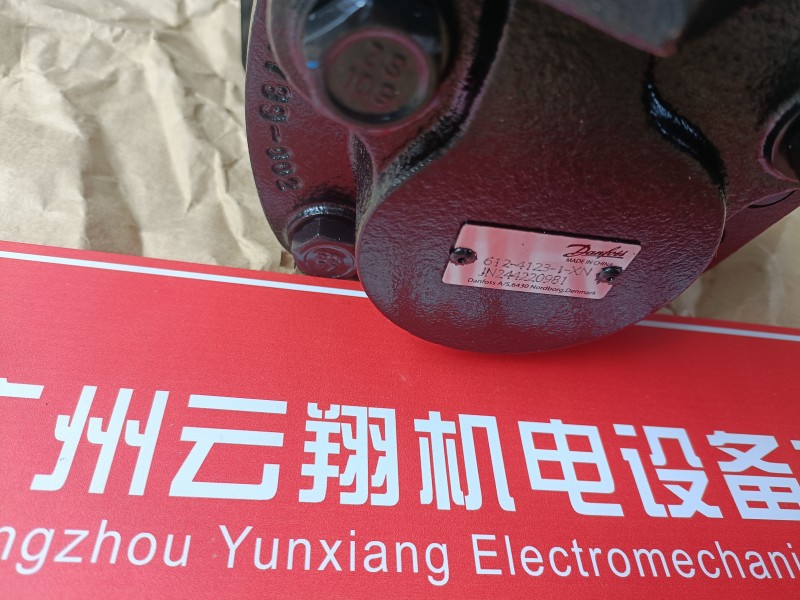 BM5液壓馬達(dá) HMS擺線馬達(dá) 鉆機(jī)***液壓馬達(dá) 大扭矩液壓油馬達(dá) 水泥攪拌車6423液壓柱塞泵 伊頓6423液壓泵 收割機(jī)6423閉式液壓泵 水泥攪拌車6423液壓柱塞泵 伊頓6423液壓泵 收割機(jī)6423閉式液壓泵