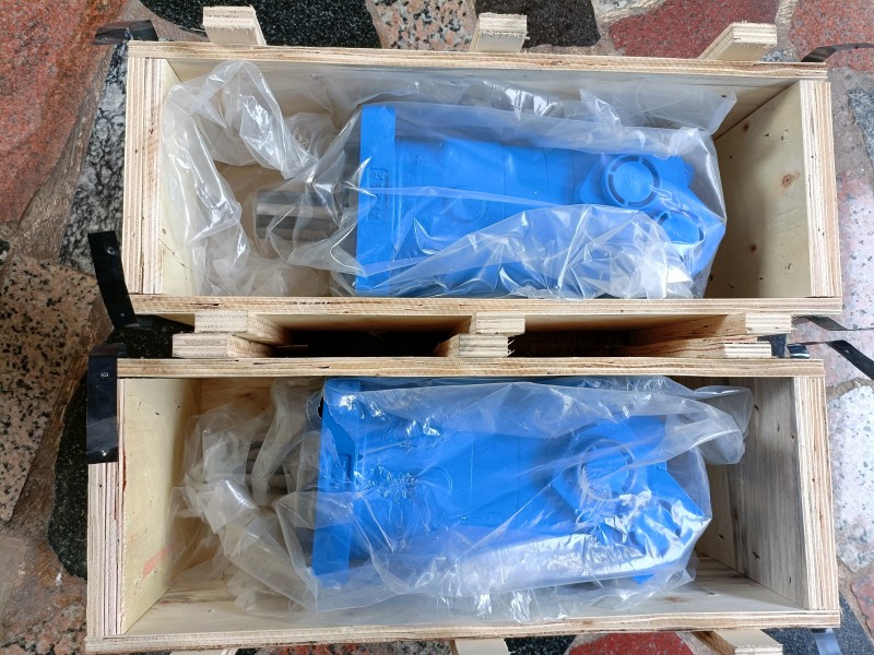 BM6高轉(zhuǎn)速大扭矩液壓馬達 BM6擺線馬達 伊頓BM3液壓馬達 BM3-200擺線馬達 BM3大扭矩馬達 水泥攪拌車伊頓5423液壓泵 聯(lián)合收割機5423柱塞泵 伊頓5423油泵