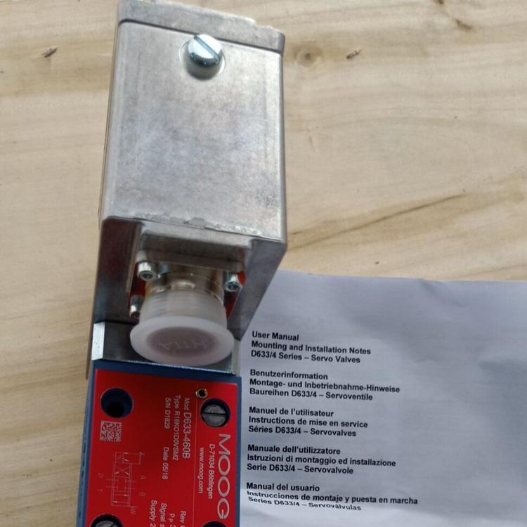 MOOG穆格伺服閥 D662-4014 D01JABF6VSX2-A