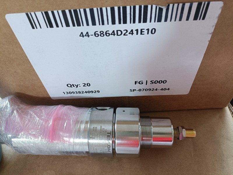 64-2600系列 3500PSIG 0-100減壓閥現(xiàn)貨 美國TESCOM閥門